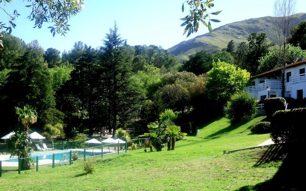 Las Ardillas Cabanas Y Suites La Falda Exterior foto